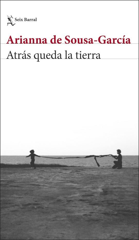 ATRÁS QUEDA LA TIERRA | 9788432244247 | SOUSA-GARCÍA, ARIANNA DE | Llibres Parcir | Llibreria Parcir | Llibreria online de Manresa | Comprar llibres en català i castellà online