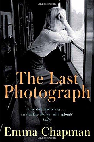 THE LAST PHOTOGRAPH | 9781509816569 | CHAPMAN EMMA | Llibres Parcir | Llibreria Parcir | Llibreria online de Manresa | Comprar llibres en català i castellà online