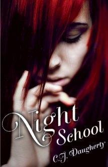 Night School. Tras los muros de Cimmeria | 9788420411750 | Daugherty, C. J. | Llibres Parcir | Llibreria Parcir | Llibreria online de Manresa | Comprar llibres en català i castellà online